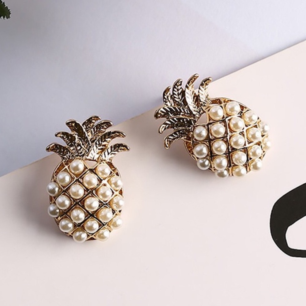 Pineapple Pearl Earrings